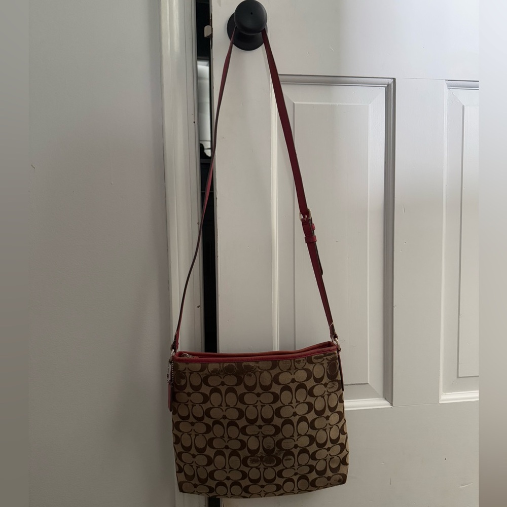 Coach Bag - Picture 2 of 6